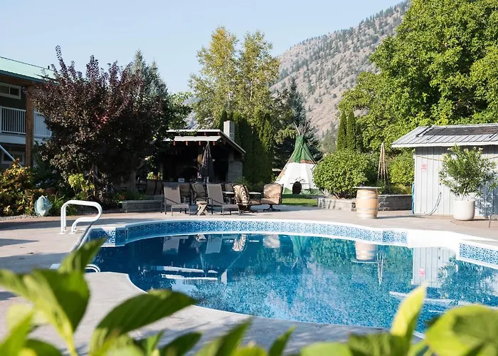 Similkameen Wild Resort & Winery Retreat