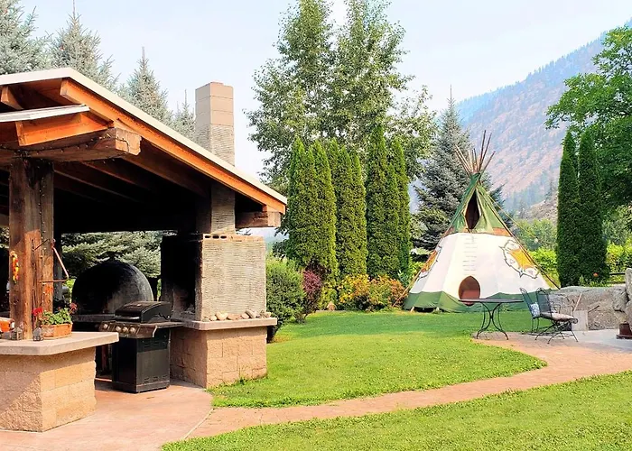 Similkameen Wild Resort & Winery Retreat