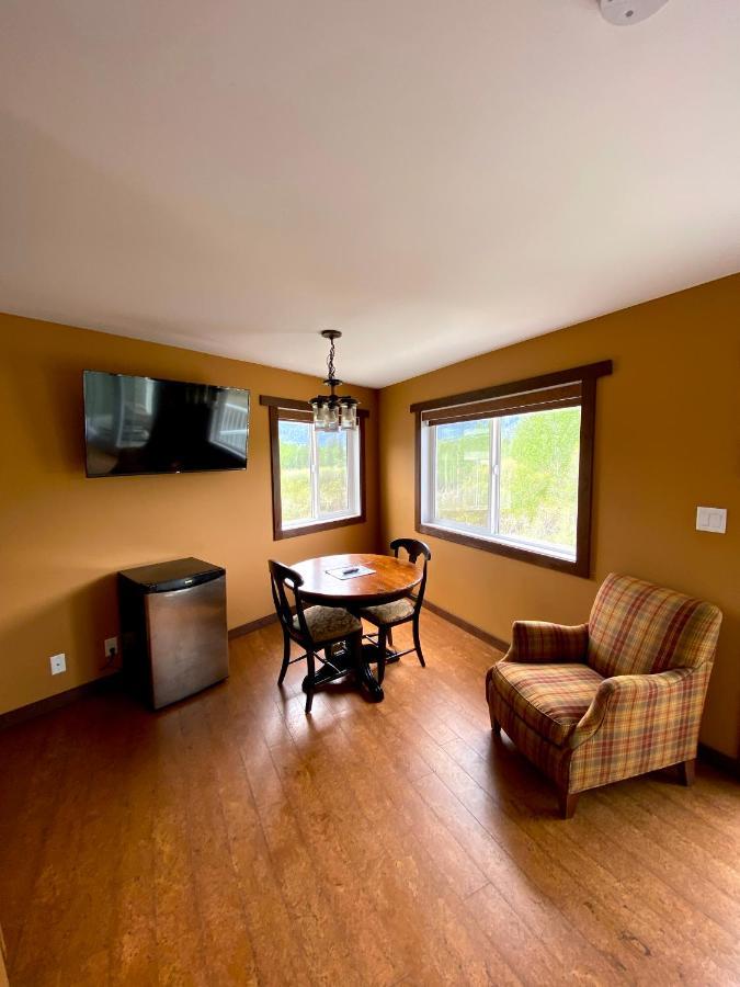 Resort Similkameen Wild & Winery Retreat 3*