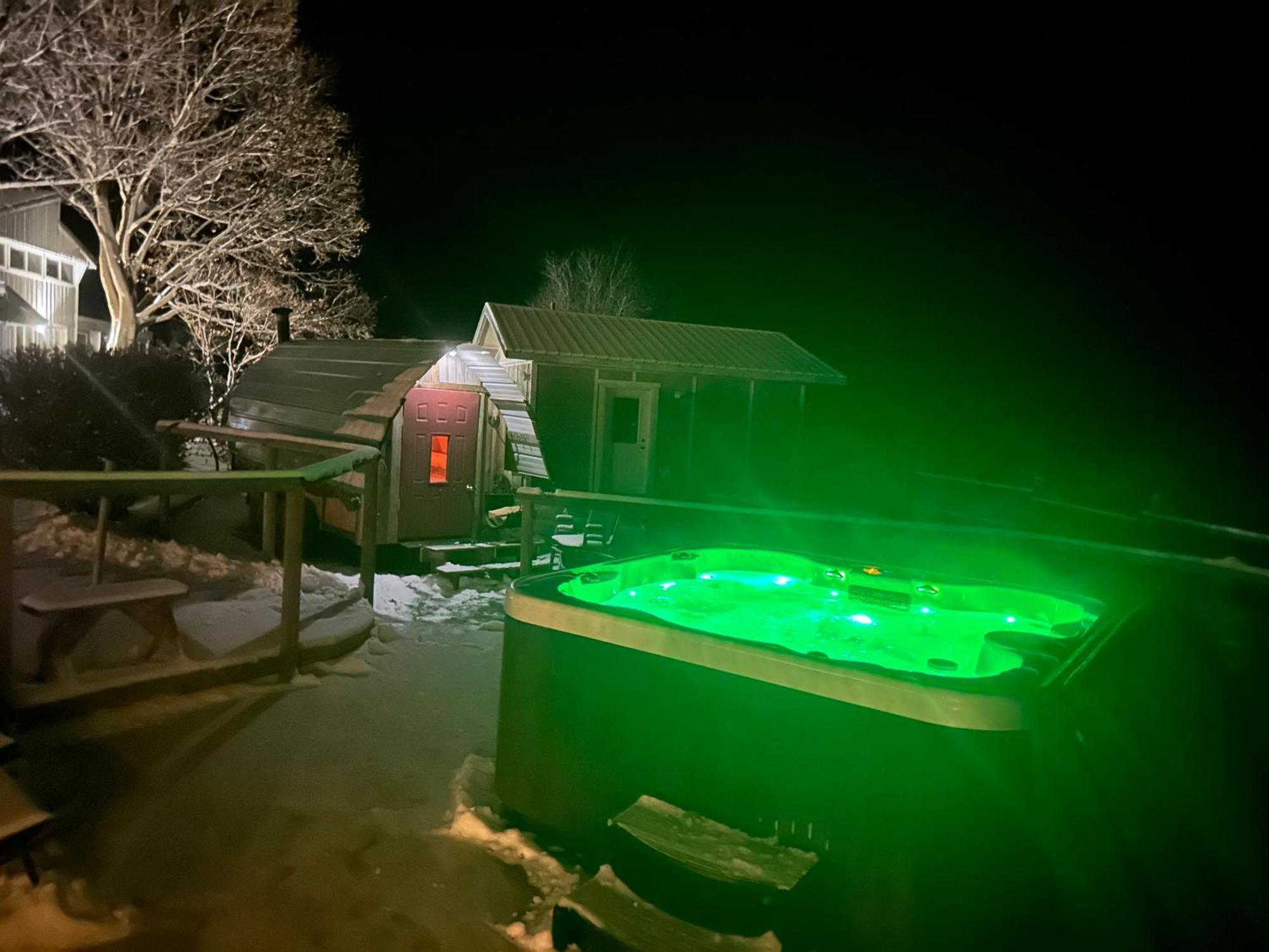 Resort Similkameen Wild & Winery Retreat
